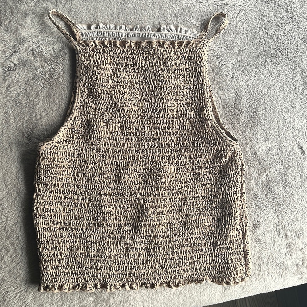 Cropped ruffled chetah print tank top